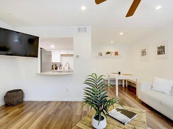4th image of 2124 Burton Dr APT 146