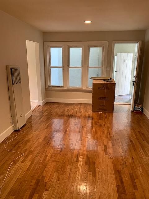1st image of 10438 Santa Monica Blvd