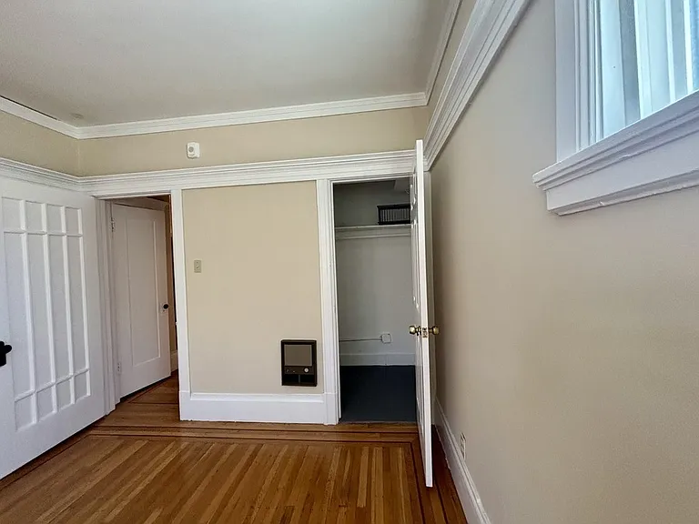 1385 Pine St — Photo 6