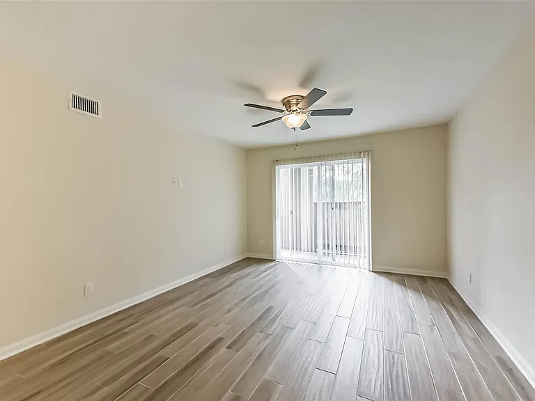 1860 White Oak Dr #245 — Photo 9