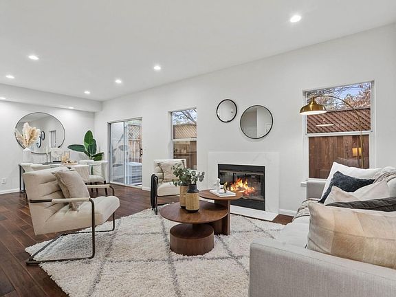 4th image of 205 Chalet Woods Pl