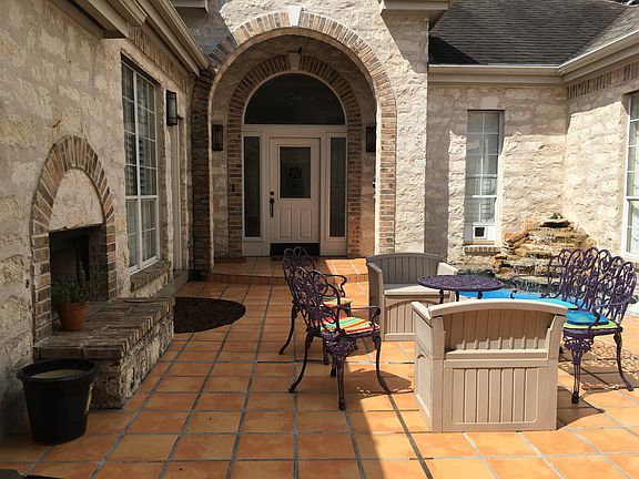 Private Courtyard