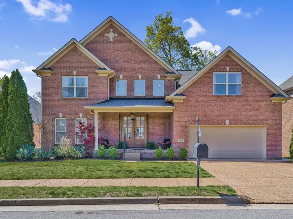 525 Summit Oaks Ct, Nashville, TN 37221