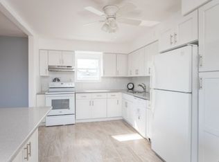 215 N Chestnut St, Massapequa, NY 11758