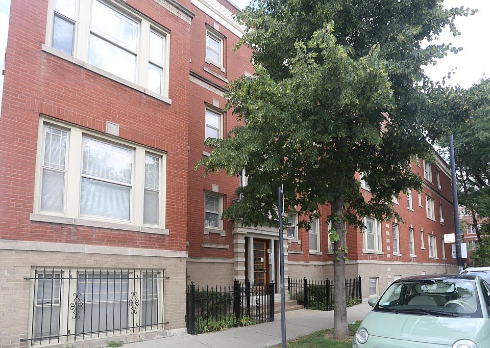 1st image of 1210 W Montrose Ave #G