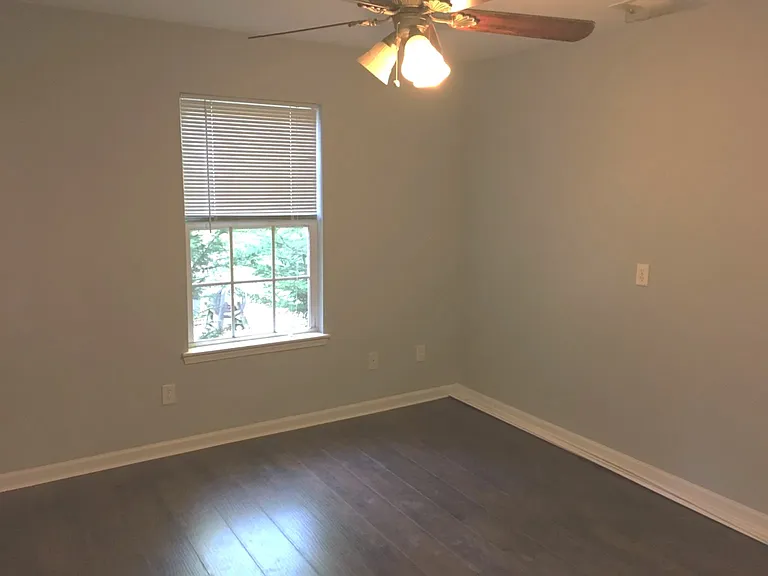 Primary ensuite bedroom (main level)