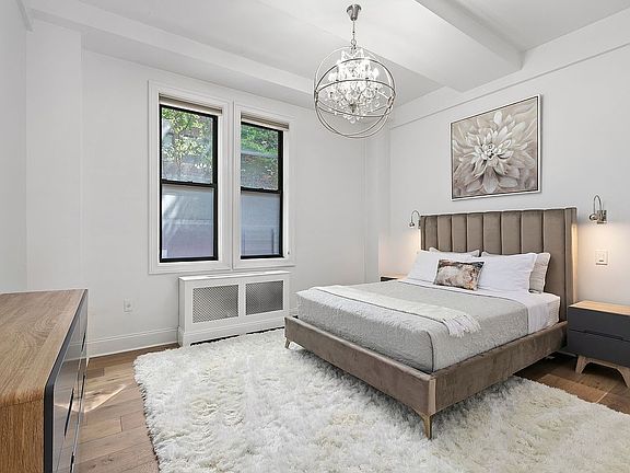 5th image of 245 W 74th St APT 1A
