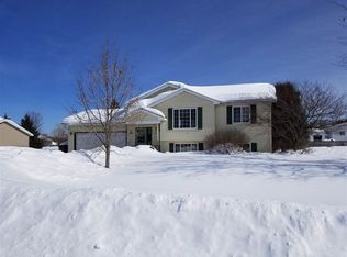 9897 Siberian Dr, Weston, WI 54476