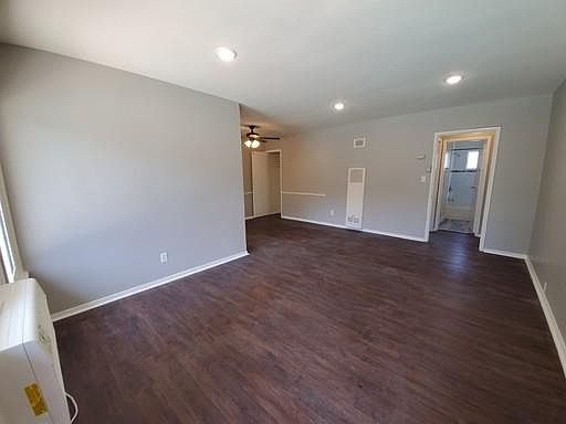 3rd image of 11416 Miranda St APT 3
