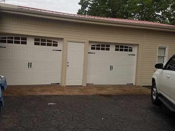 3rd image of 1209 Belmont Dr