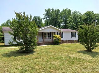 324 White Farm Rd, Blacksburg, SC 29702