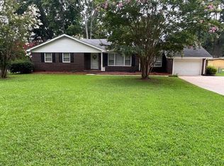 937 Sunset Dr, Greenwood, SC 29646