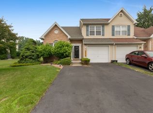 2235 Briarwood Dr, Coplay, PA 18037
