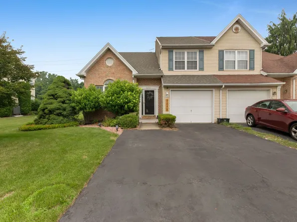 2235 Briarwood Dr, Coplay, PA 18037