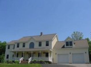 999 Lakeview Dr, China, ME 04358