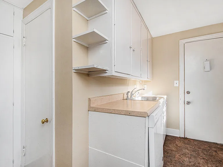 148 College Ave NE #3 — Photo 18
