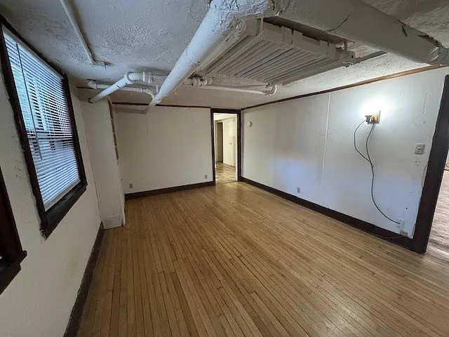 2024 Kendall Ave #5 — Photo 3