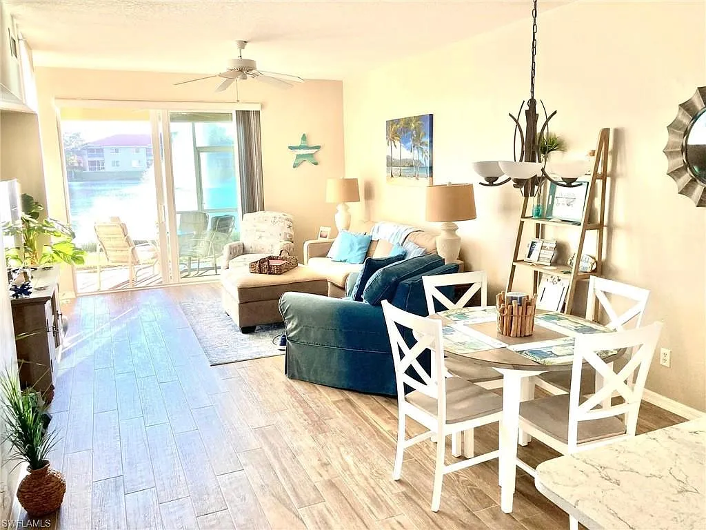 2 bed, 2.0 bath, 1185 sqft, $2,300 — Photo 4