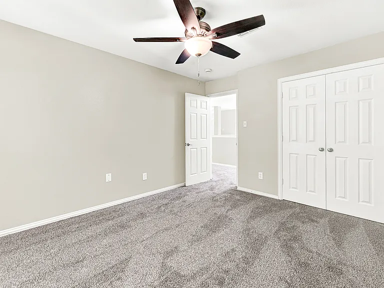 4450 Sharpsburg Dr — Photo 22
