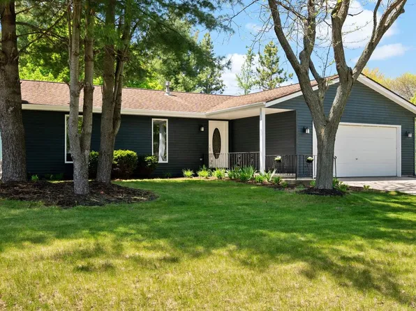 1313 Commonwealth Drive, Fort Atkinson, WI 53538