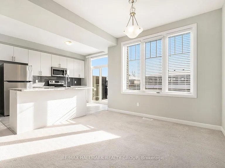 48 Teelin Cir — Photo 5
