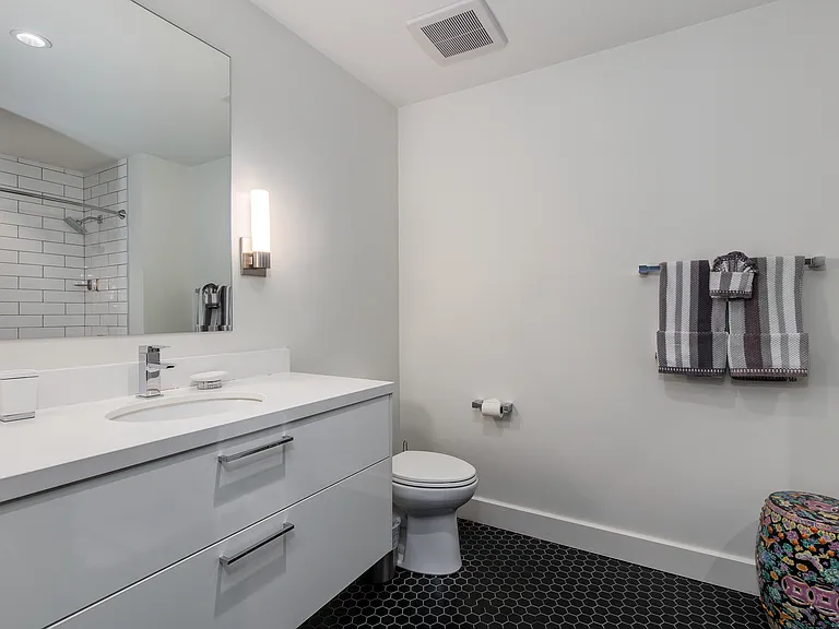 4422 N 75th St #5012 — Photo 18
