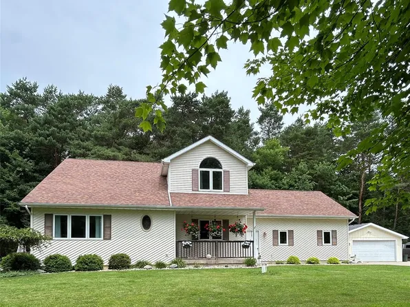 1334 Weeden Rd, Caro, MI 48723