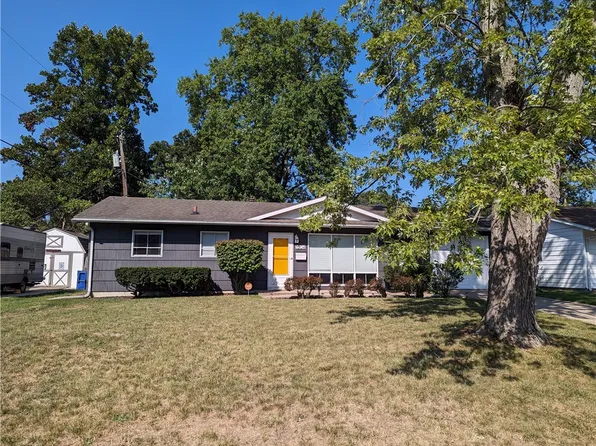 1504 Harmon St, Danville, IL 61832