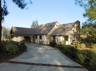 3553 Hollyberry Dr, Vista, CA 92084