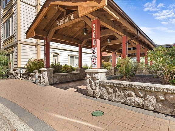2nd image of 360 Goldstream Ave #202