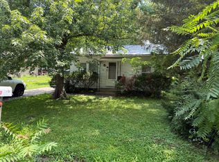 715 N James St, Carbondale, IL 62901