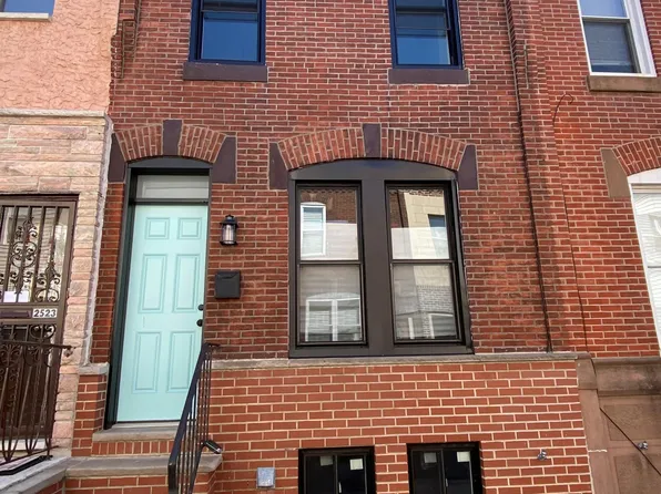 2525 S Watts St, Philadelphia, PA 19148