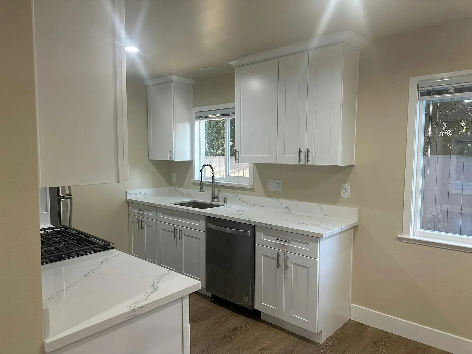 786 Elm Street, Unit 3 — Photo 4