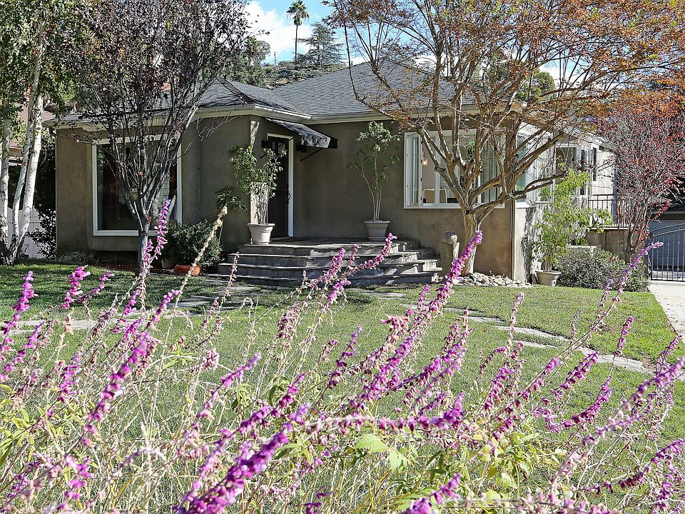 1st image of 2105 Crescent Ave