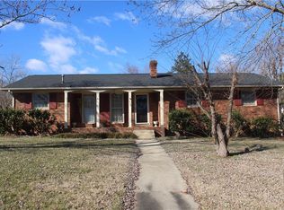 2704 Lafayette Pl, High Point, NC 27263