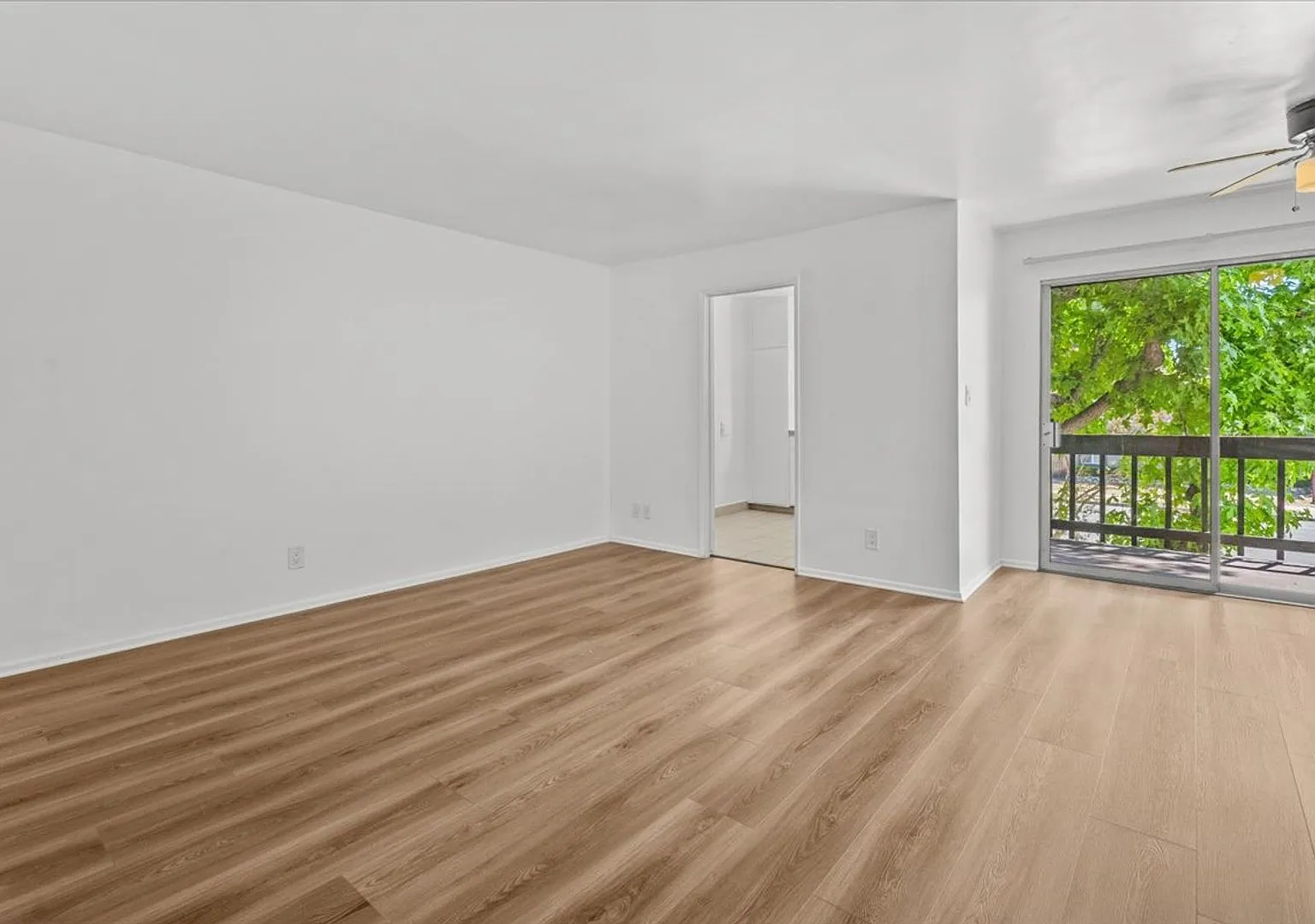 Woodman Apartments — Photo 2