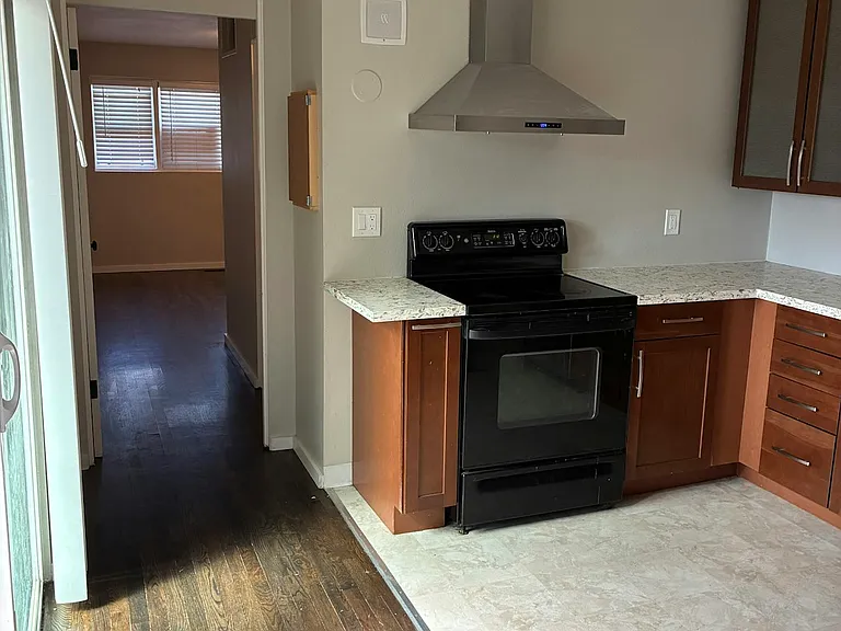 13370 SW Farmington Rd — Photo 9