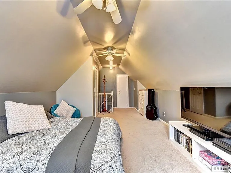 3940 Piper Glen Dr — Photo 33