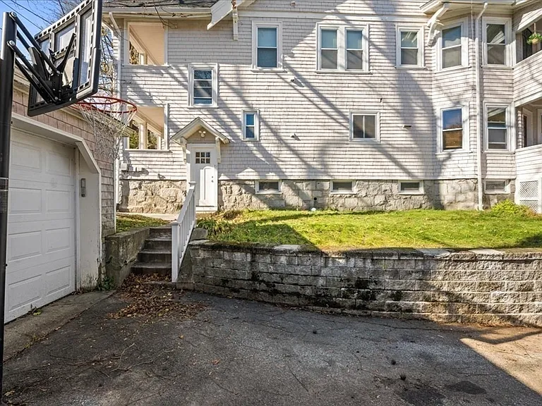 15 Clearview Ave #2 — Photo 13