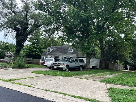 2nd image of 2138 Winona Dr