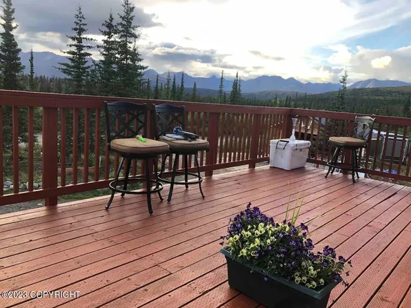4 Northwind Way, Cantwell, AK 99729