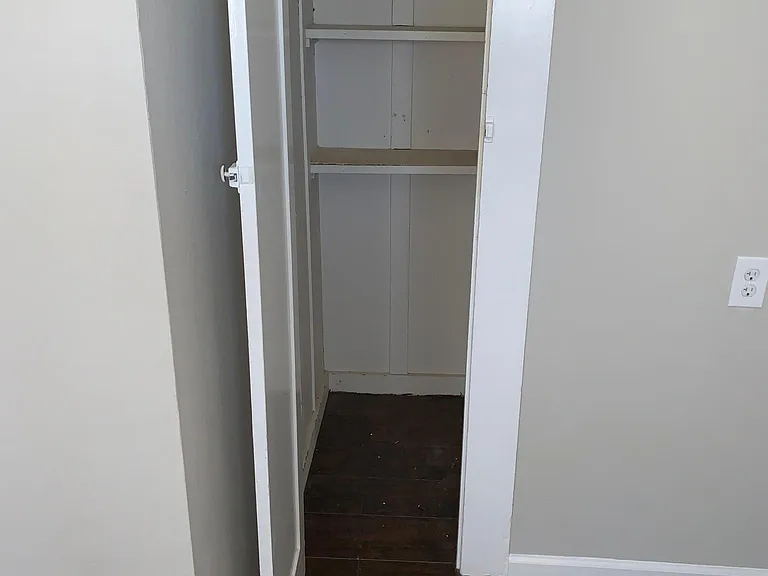 208 N 2nd Ave — Photo 17
