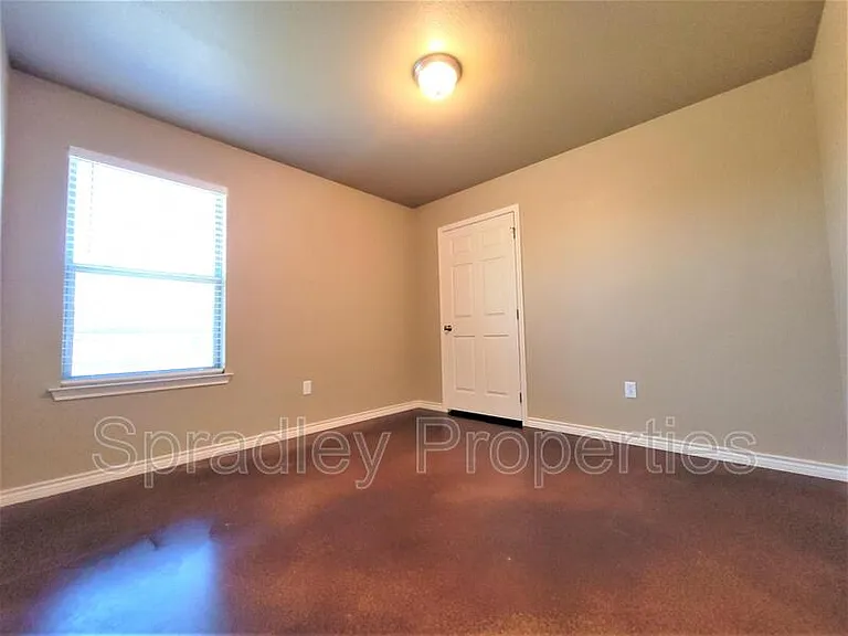 1512 Brady Way — Photo 5