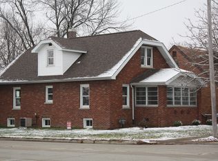 604 N 2nd St, Effingham, IL 62401