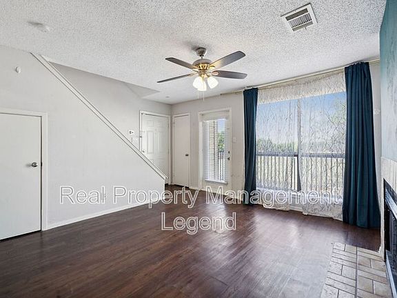 5th image of 3022 Forest Ln APT 316