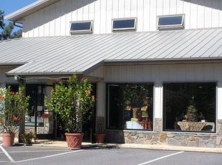 667 Highlands Rd, Franklin, NC 28734