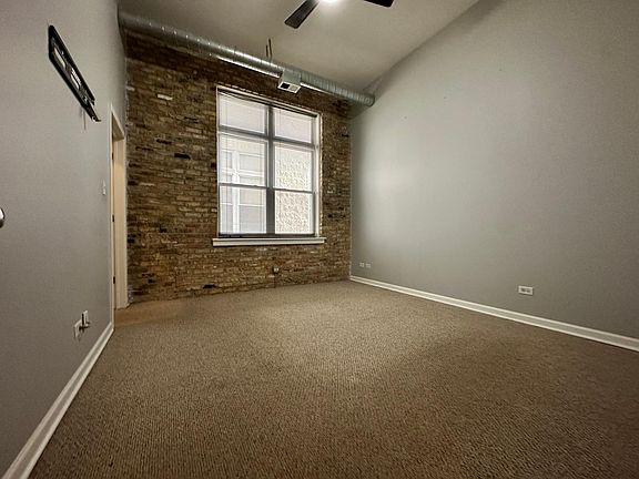 4th image of 949 N Willard Ct APT 205