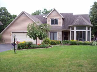 873 Macintosh Dr, Rochester, NY 14626