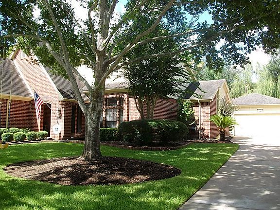 4th image of 2219 Country Creek Way