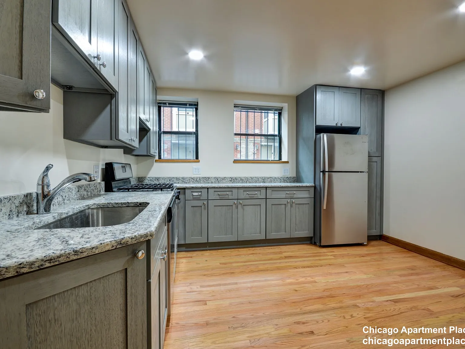 3 bed, 2.0 bath, $3,595 — Photo 3